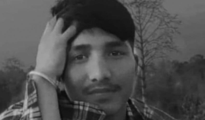सडकबाट खसेर दार्चुलामा एक किशोरको मृत्यु